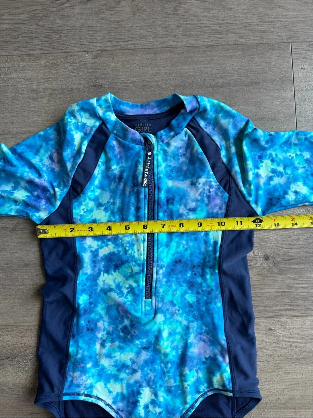 Athleta Girl Daybreak One Piece Rashguard swimsuit - size M (8-10)